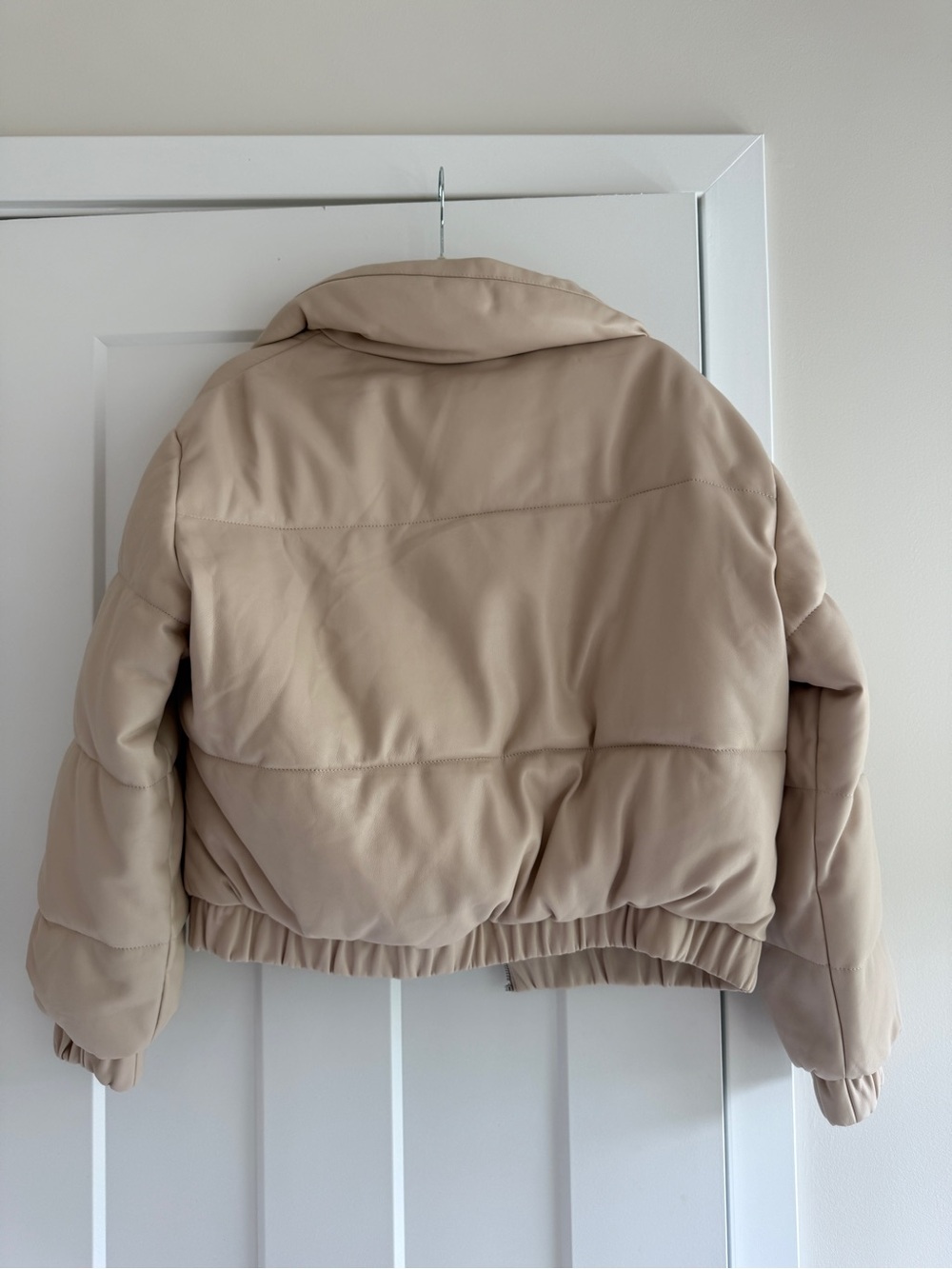 Abercrombie Ultra Puffer - Picture 2 of 3
